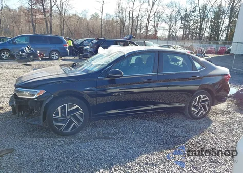 2024 Volkswagen Jetta 1.5T Sel from USA, damaged, VIN 3VWGM7BU7RM035377